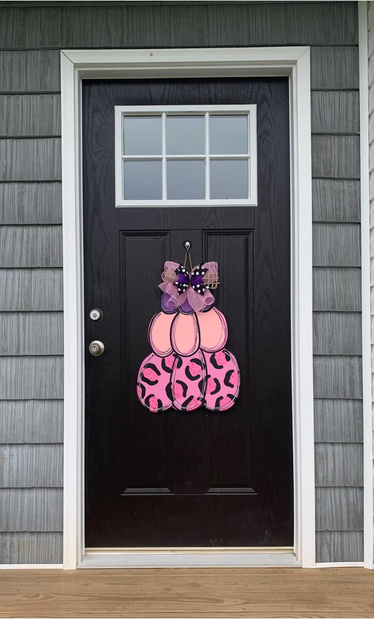 Pink Stacked Pumpkins Door Hanger - Preorder